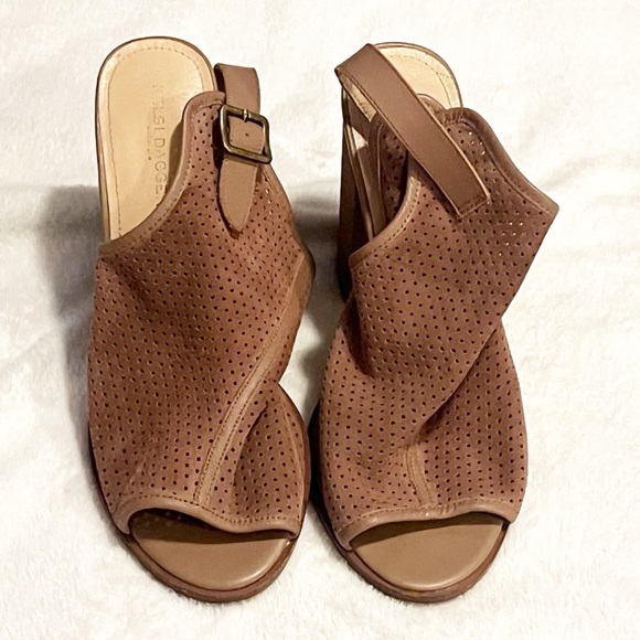 Kelsi Dagger Mason Tan Perforated Block Heel Open Toe Sandal Buckle Size 8.5 - Picture 3 of 7